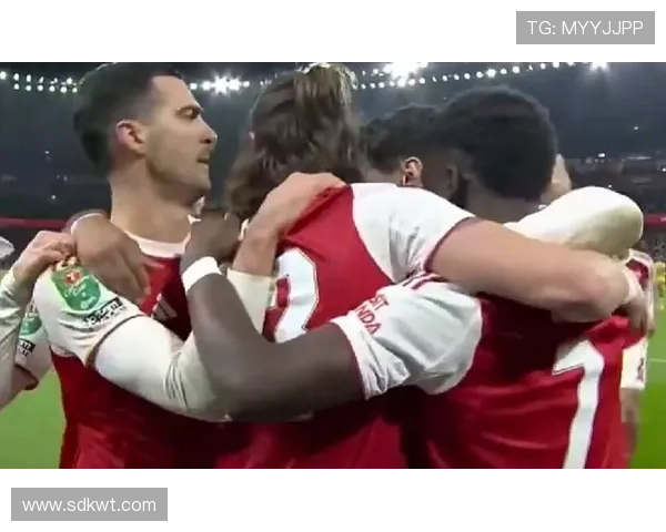 哈格里夫斯看好阿森纳冲四冠王 哈格里夫斯看好阿森纳冲四冠王