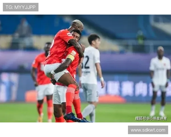 北京国安再遇争议判罚 卡尔采夫踩人未被红牌处罚